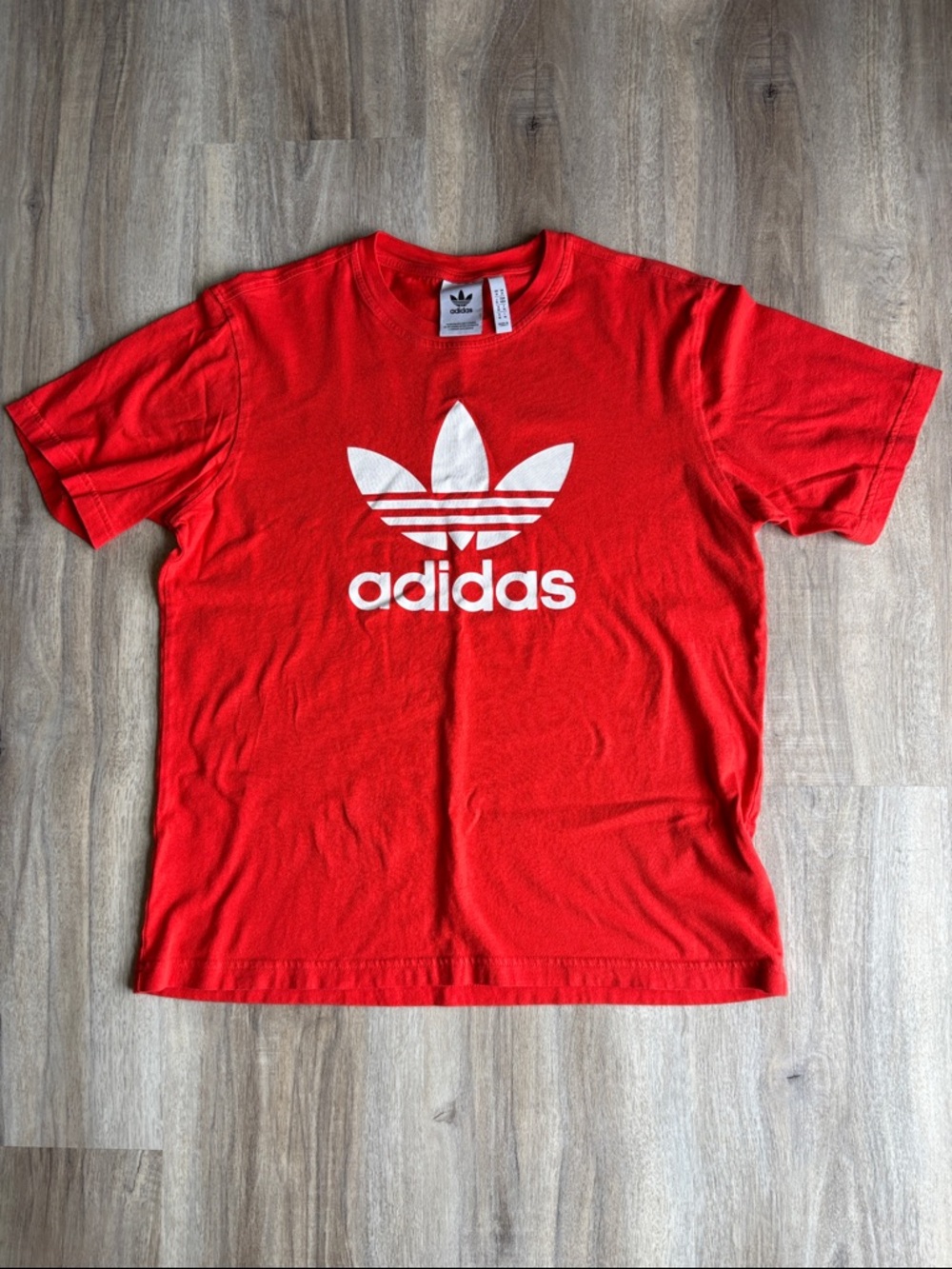 adidas Like New Medium Mens Red T‑Shirt Short Sleeve with White Trefoil Logo